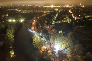 Schönausteg 7 Bild Terence du Fresne. Vergrösserte Ansicht