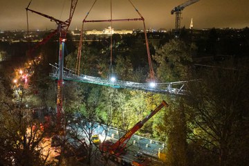 Schönausteg 9 Bild Terence du Fresne. Vergrösserte Ansicht