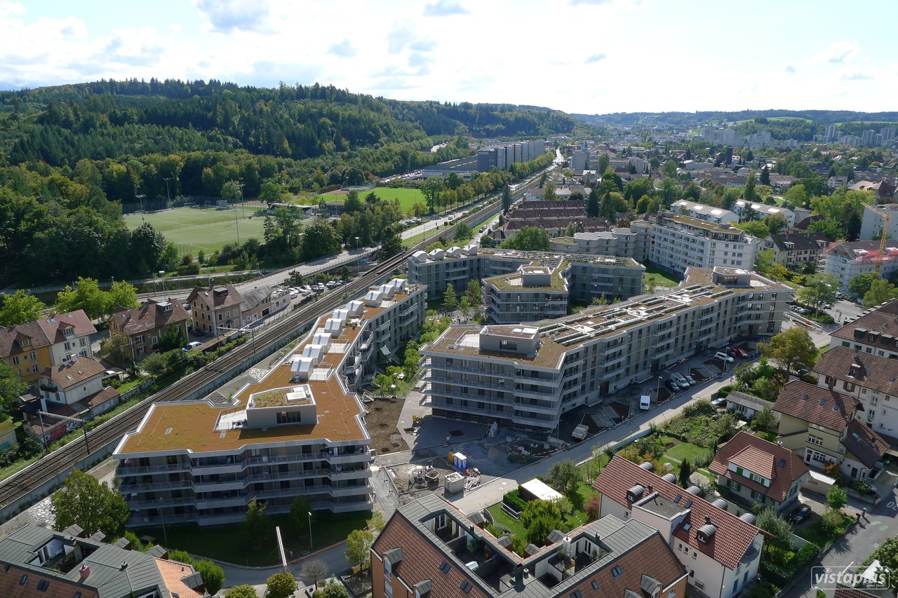 Das Foto zeigt eine Luftaufnahme der Überbauung Stöckacker Süd