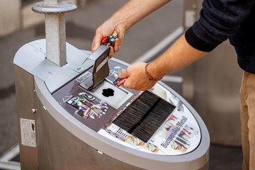 Batterieabgabe Sammelstelle. Vergrösserte Ansicht