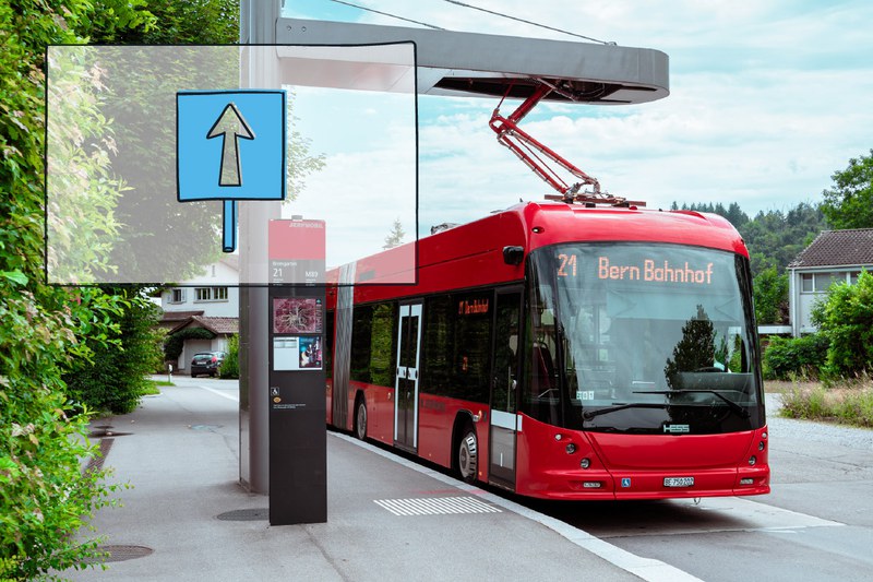 Das Bild zeigt einen roten E-Bus von Bernmobil an einer Schnelladestation. Oben links ist das Icon des Handlungsfelds 4 - Mobilität - dargestellt.